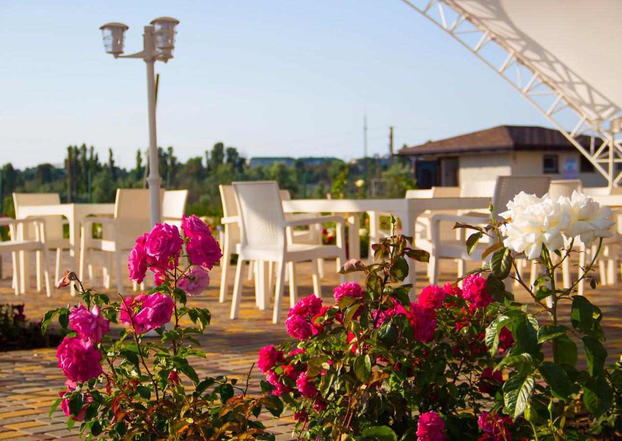 Hotel Promenad Zatoka Exterior photo